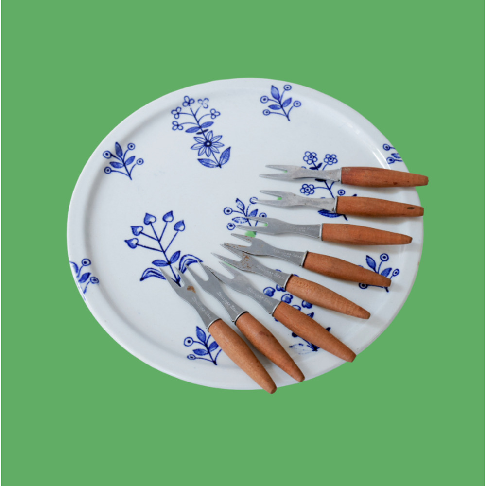 VTG Wood Cocktail Appetizer Fork Set of 8 Japan Midcentury Retro Tiki Party Bar